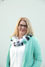 1 schmöger michaela